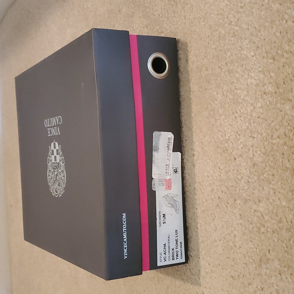 Vince Camuto Collector Boot Box